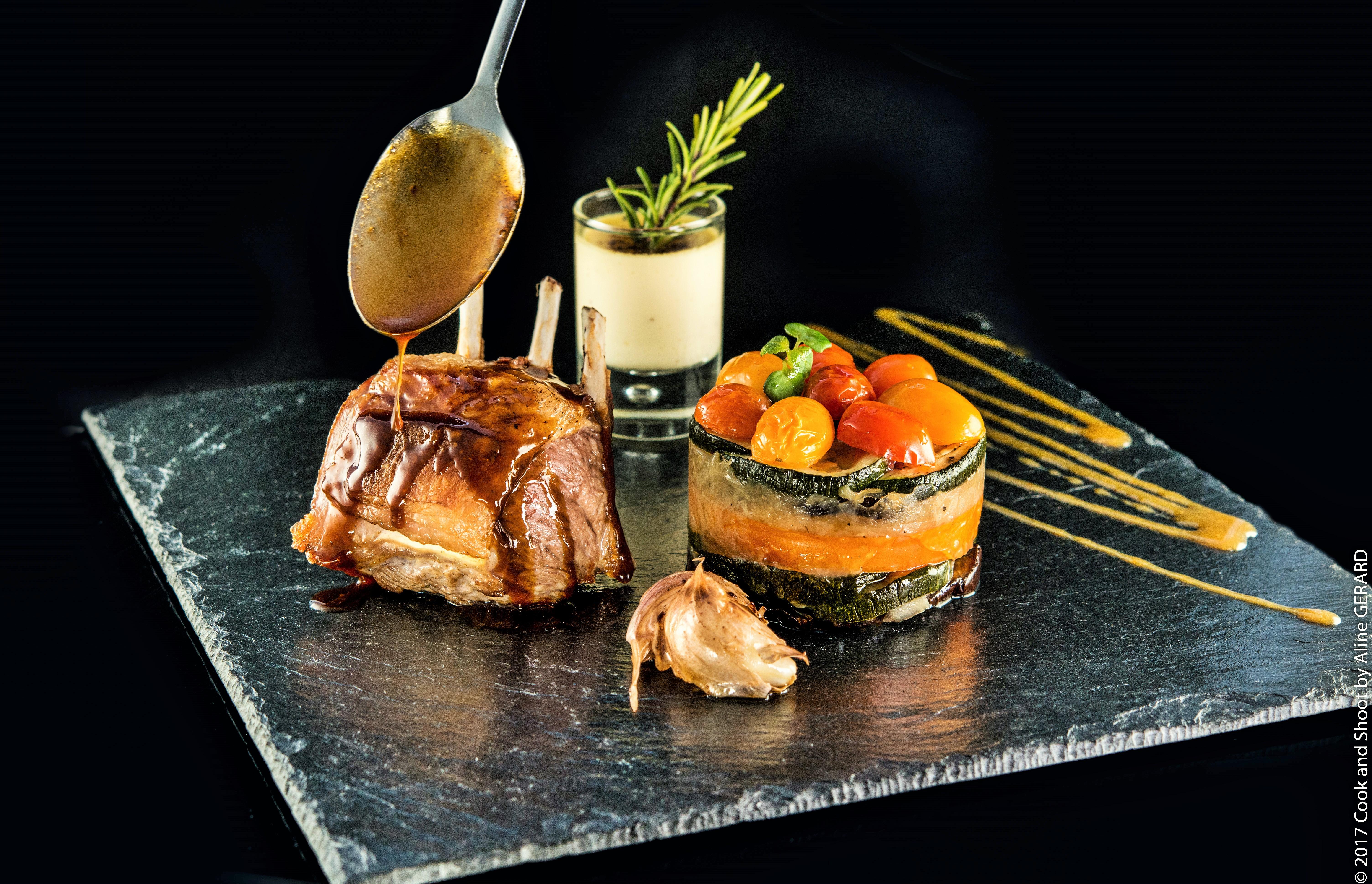 Sowell Hotels Domaine De La Petite Isle LʼIsle-sur-la-Sorgue Екстериор снимка